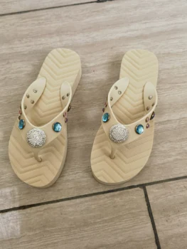 2023 Летние Женские вьетнамки с кристаллами Высокого качества, женские пляжные тапочки, Модная дышащая повседневная женская противоскользящая обувь