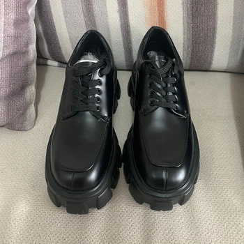 Весенние женские тонкие туфли 2023, Черные Туфли в британском стиле с круглым носком на толстой подошве, Повседневная Удобная Женская обувь на платформе со шнуровкой